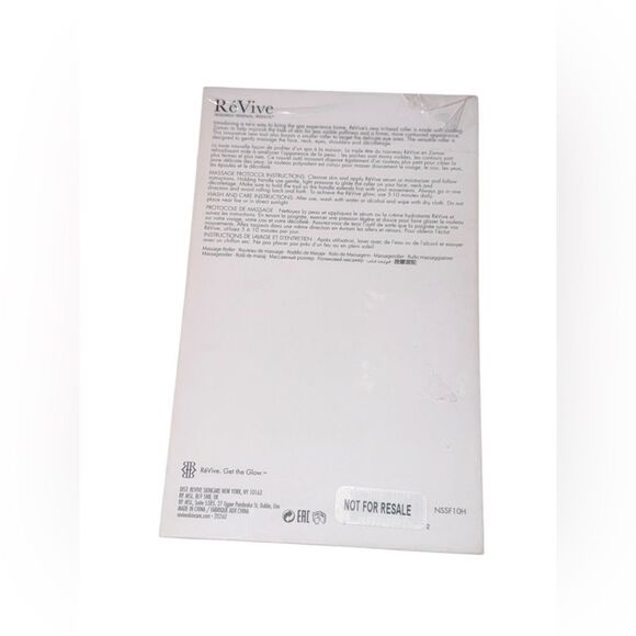 NEW REVIVE RéVolve Contouring Massage tri-head roller made of cooling Zamac - Picture 2 of 4